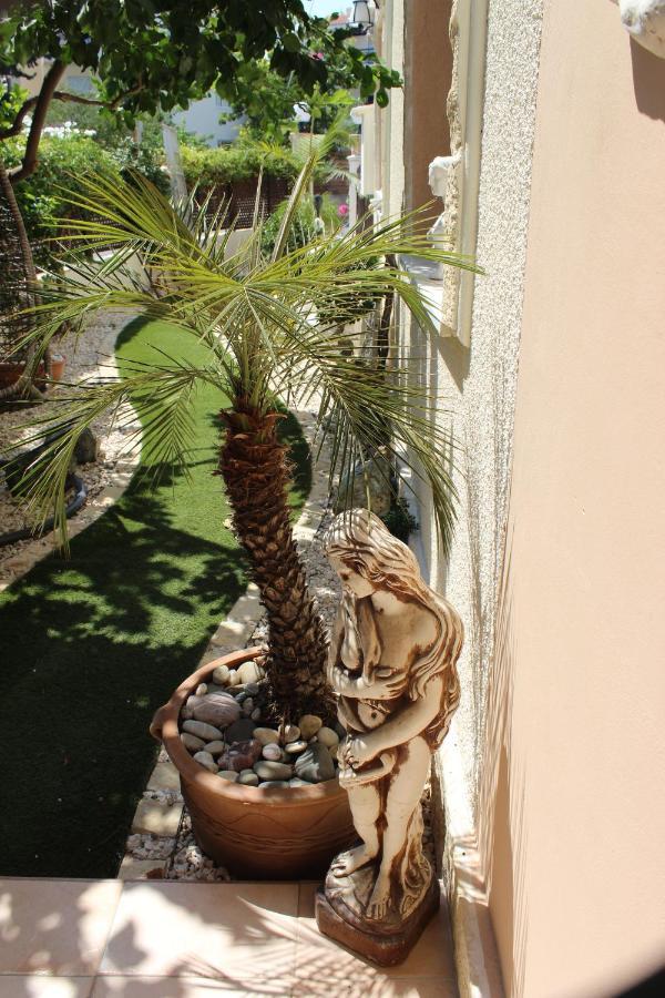 Ivoton Home Paphos Exterior foto